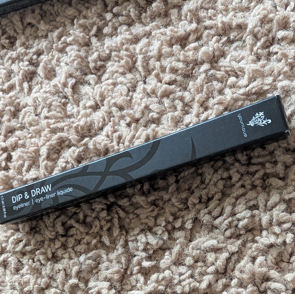 Younique Dip And Draw Liquid Eyeliner In Perfect Black